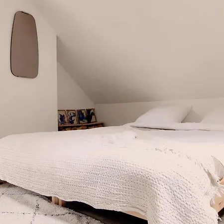 Two Bathrooms And Wc, Fireplace, Historical Center *